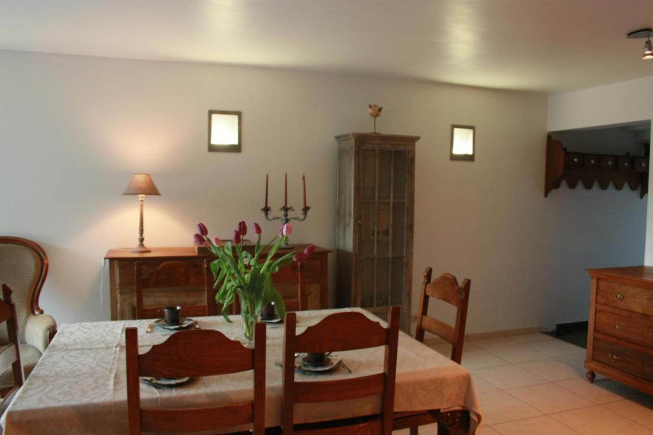B&B Chession Falaen Bagian luar foto