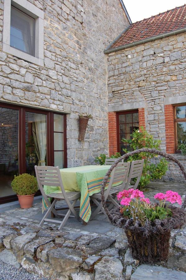 B&B Chession Falaen Bagian luar foto